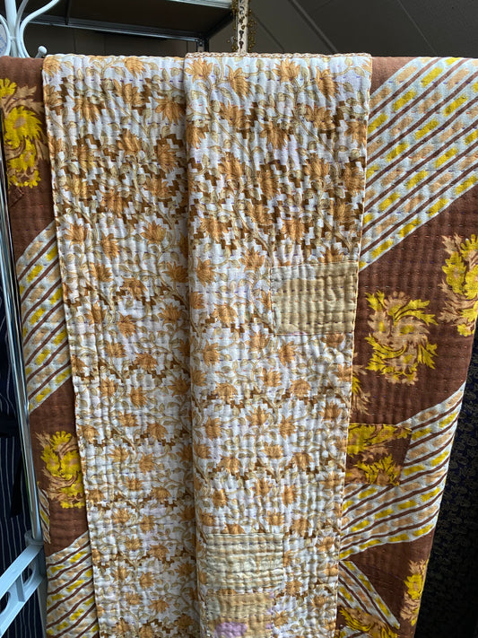 Bettüberwurf, Kuscheldecke, Babykrabbel-Decke upsycling Quilts