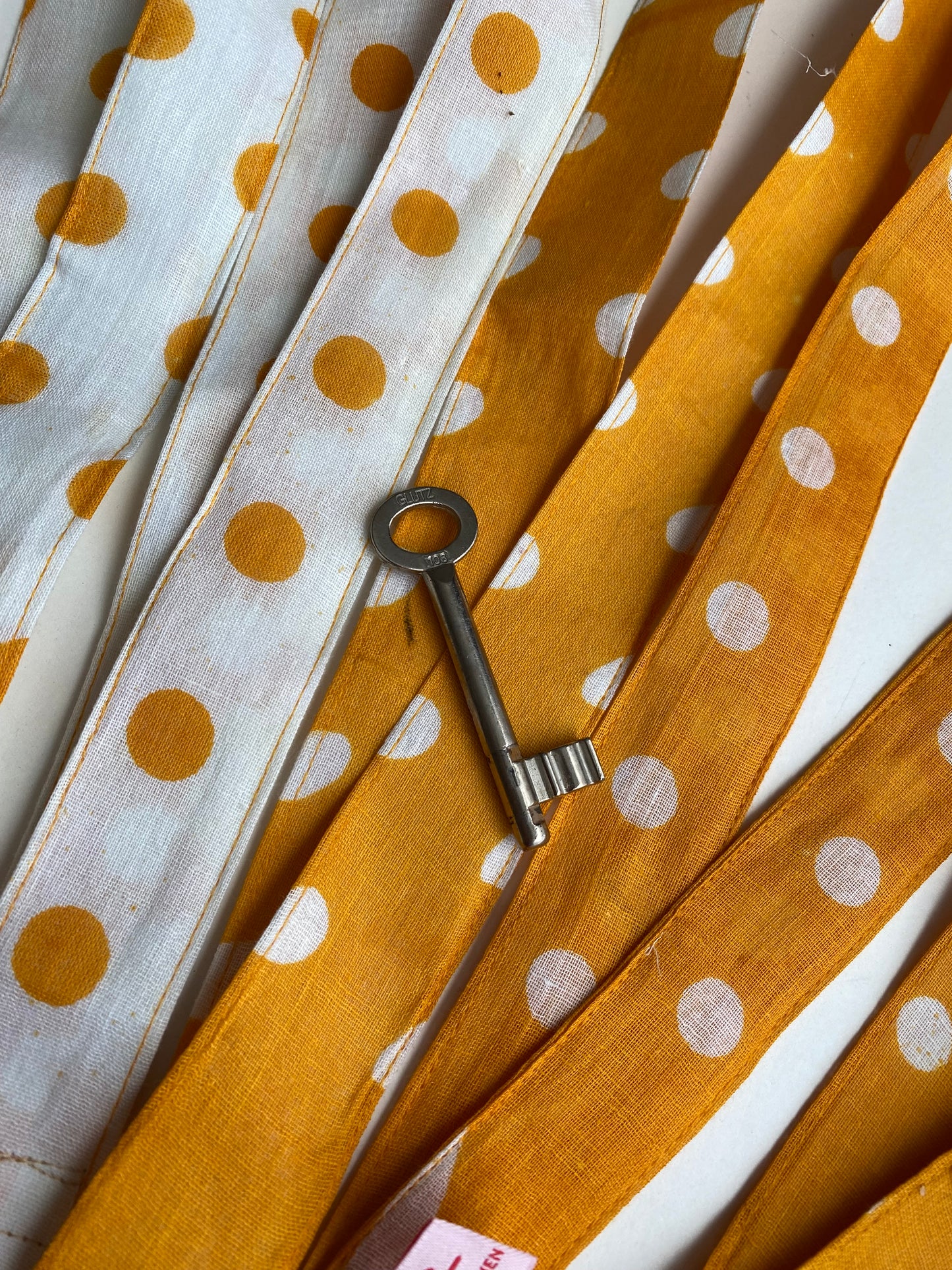 Schlüsselanhänger textil lang