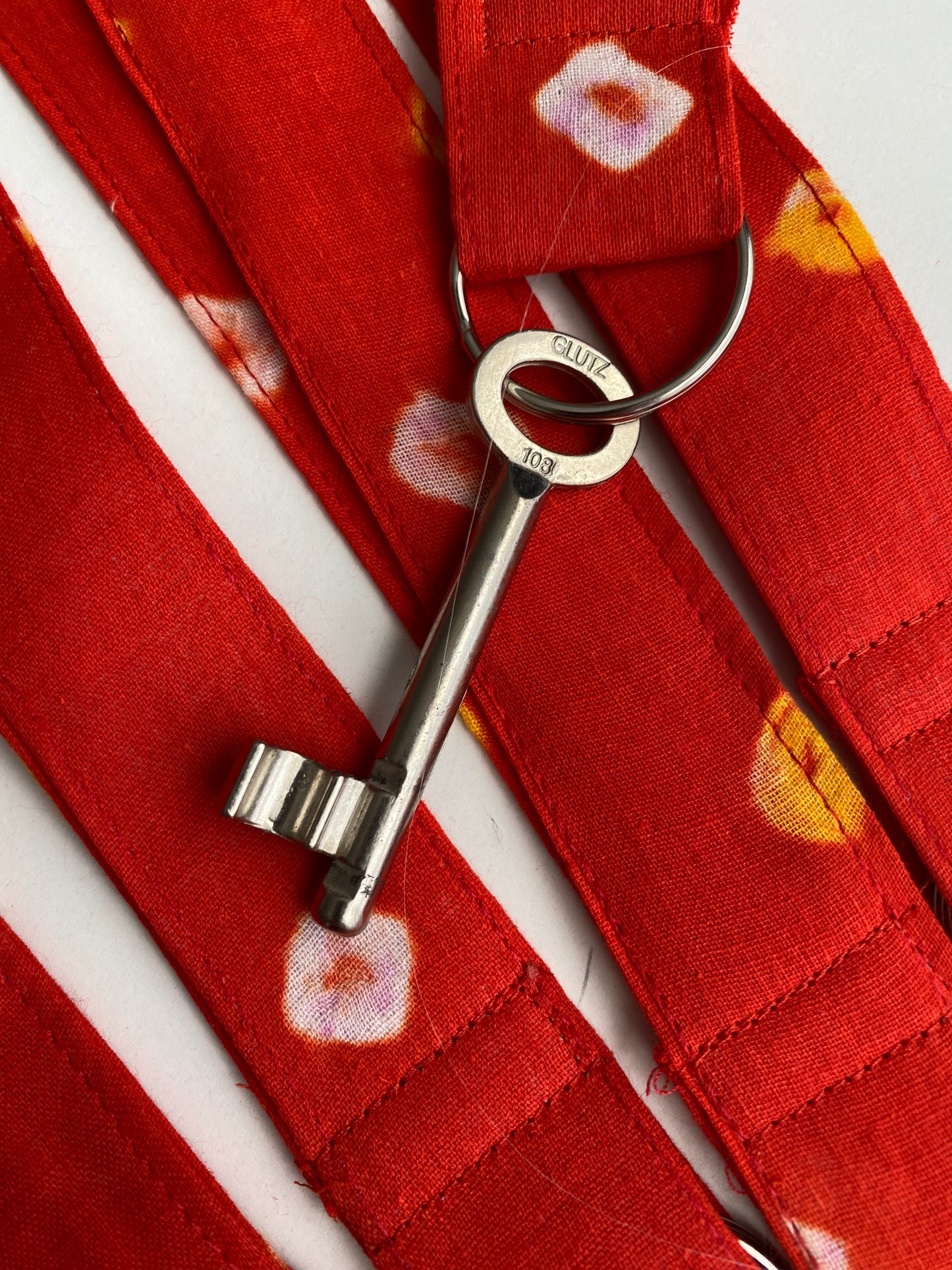 Schlüsselanhänger textil lang